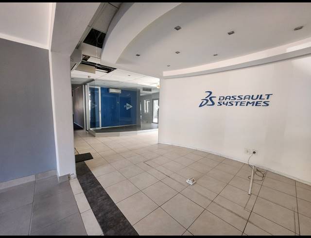 203M² OFFICE TO LET IN VORNA VALLEY